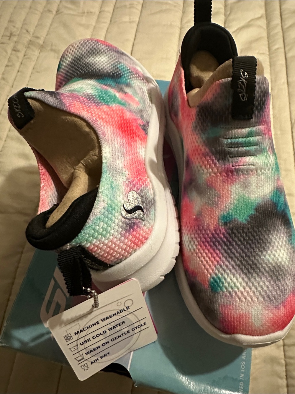 Skechers® Ultra Flex 2.0 Cloudy
Cool Girls' Slip-On Shoes size 11 - Picture 4 of 10